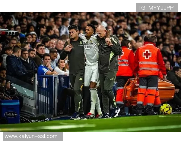 半场战报：皇马0-0塞尔塔，米利唐伤退，居莱尔射门偏出